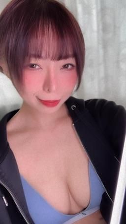 mao_oo : 拍照途中🥊🥊👻Babe