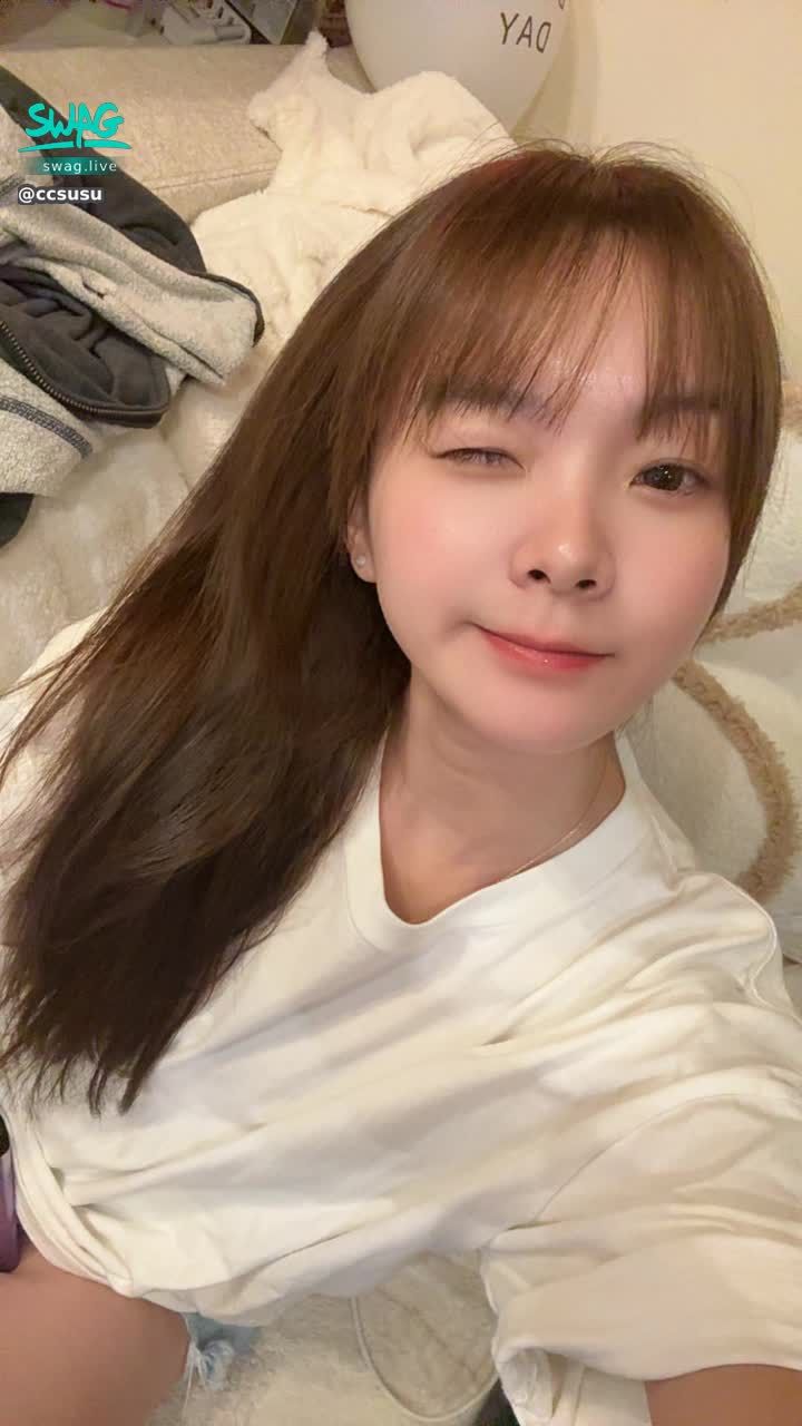 ccsusu : 今日男友風✨23：00上播🥰

馬爾地夫比賽持續進行中～
走過路過都可以送我一顆沙灘球支持酥酥♥️
酥酥會敲擊開心🥳