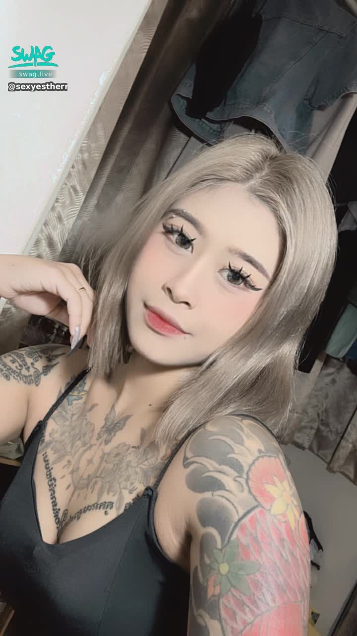 sexyestherr : 新髮色好好看😻