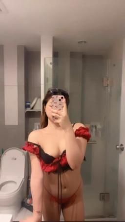 miiniie : What kind of women do you like?Babe