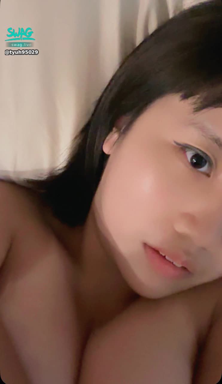 tyuh95029 : 想我嗎💓務必追蹤關注💋
#sexy #性感 #生活 #騷 #露臉