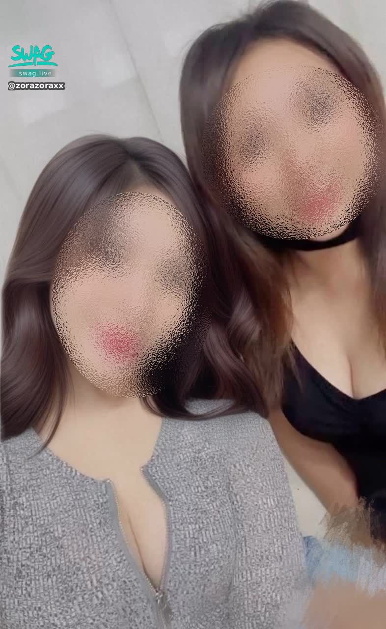 zorazoraxx : 🎤❤️‍🔥【粉絲見面會】🎵🔥
嘿～寶貝們，準備好了嗎？
8/31 下午 2 點，我跟姐姐要辦見面會～
不只唱給你聽，還要拉你一起唱 🎶💋

🌹 規則很簡單：
直播間送出 浪漫玫瑰禮物（39999） 或聊天室四雙高跟鞋（9999*4）就能拿到資格。

⚡ 只有 3位！名額真的好少，我們超想見到你們，答應我們要來，好嗎？💘