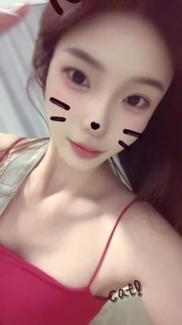 bb8866 : 跟我就发誓 跟她就发钱是吧