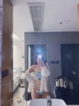 kk3922 : 这个天气太热啦