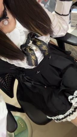 anitabebe : 🫢