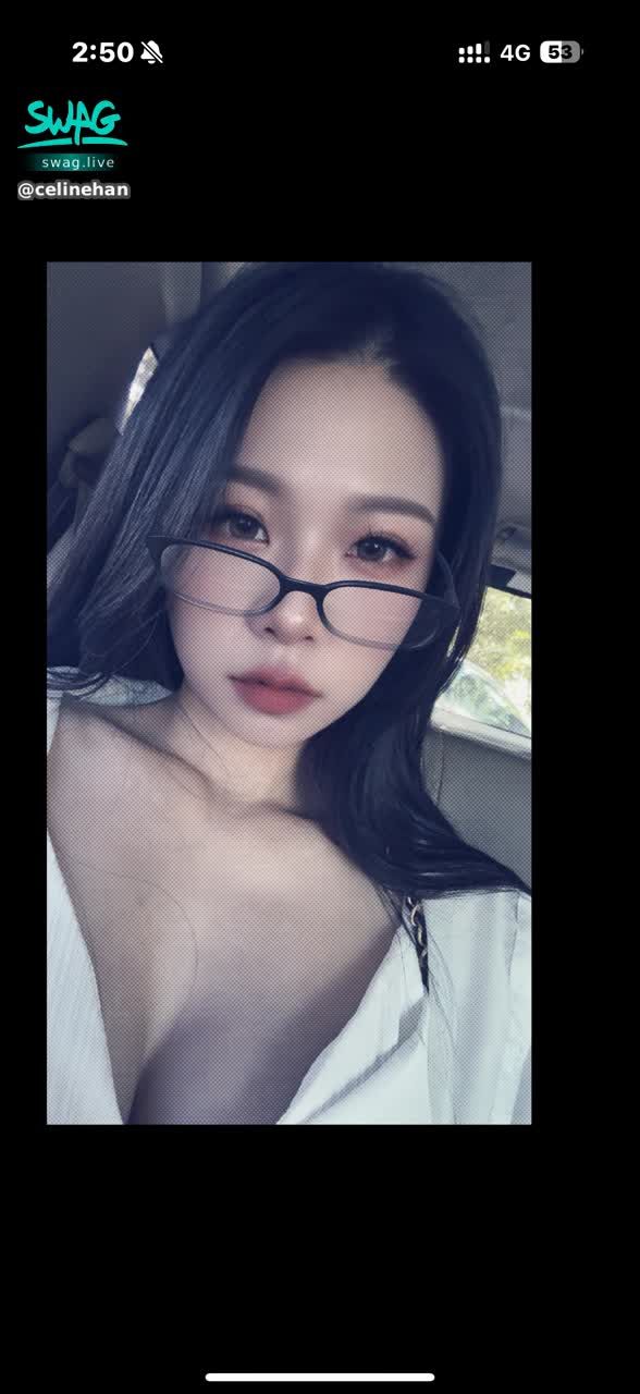 celinehan : 最近播起來特別無助，但小倪盡力了🥺 這時候如果有哥哥的打氣那該有多好🥺🥺🥺