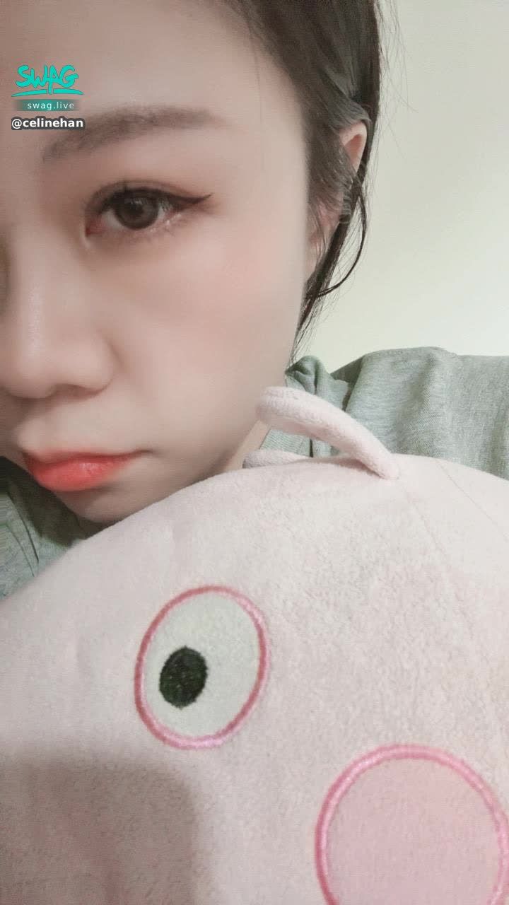 celinehan : 對了週日休息一天 整理一下思緒，希望週一是快樂的小倪💛