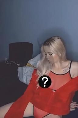 ladyfromdream : Guess what's in there