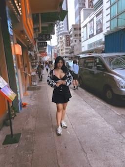 alice_life : 這樣出門口很多香港人看着