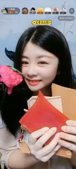 fion_na : 把相片轉成會動動，跟哈利波特的照片一樣都會動動Babe
