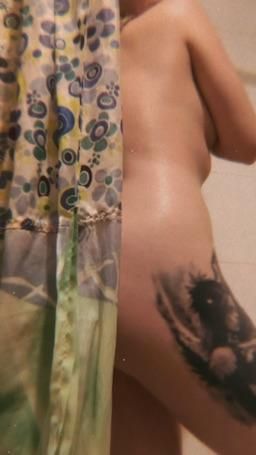 ladyfromdream : Are you peeping?👀