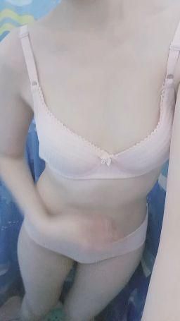floraof : 拍咩好呢🤪