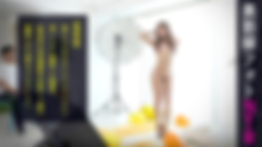 penicorn : 變態丈夫設下的陷阱…美麗妻子與年輕男模的貼身裸體拍攝。妻子在丈夫注視下，愛液潸然流淌…這對夫妻，堪稱絕配的變態組合