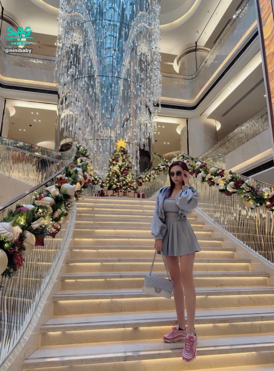 ninibaby : 💘Babe你知道今天是什麼日子嗎💘不知道的話～那就趕快問一下AI😁

🫣我就問～今天我有沒有好多巧克力可以吃🎁