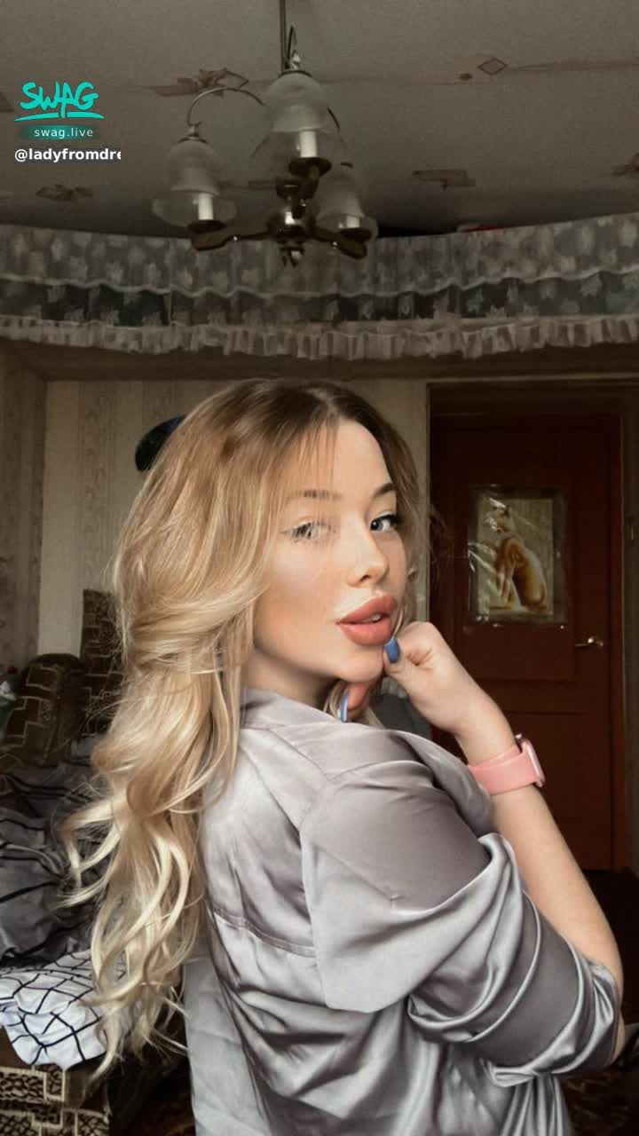 ladyfromdream : hello)