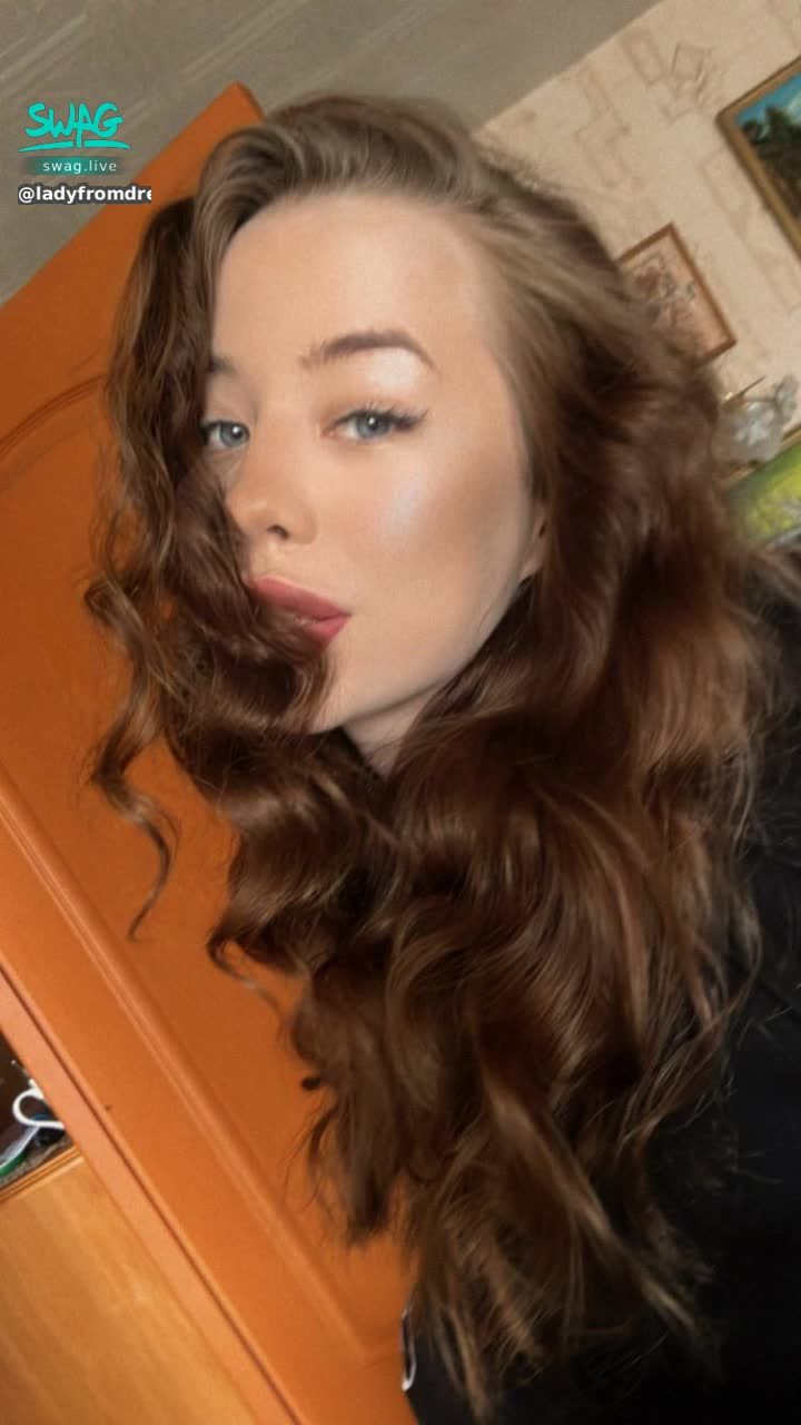 ladyfromdream : Text me kitty