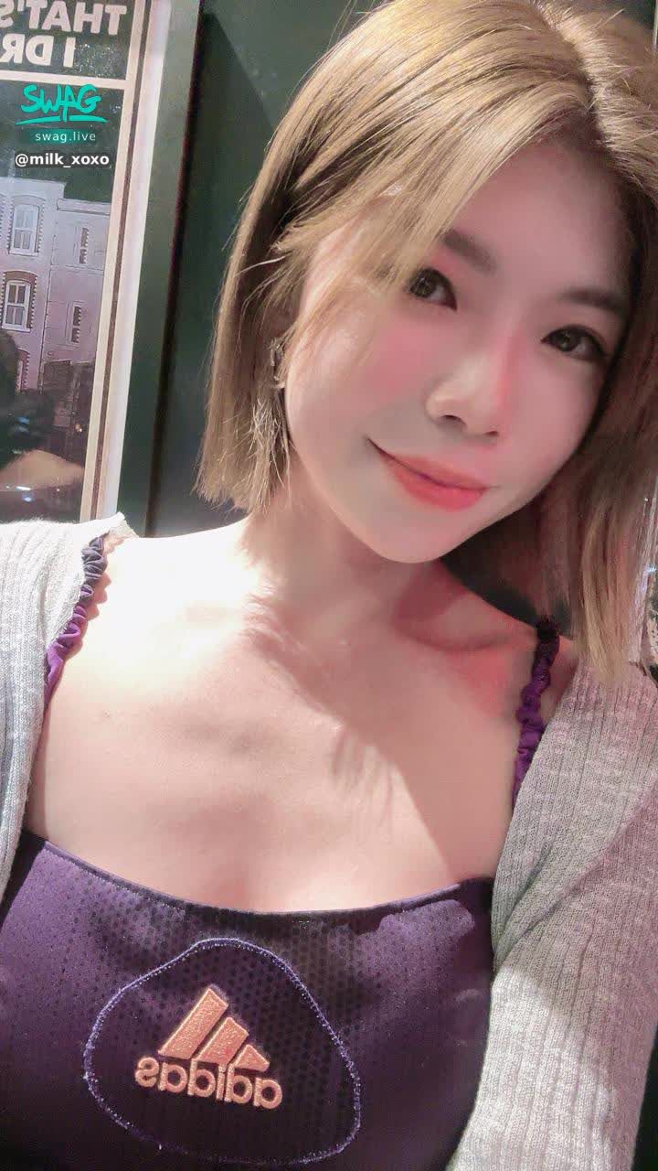 milk_xoxo : Babe情人節快樂🥰💖
有這樣的女友你要幾點回家🥱