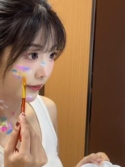 cla3591 : 一枚开朗的00后
月亮不睡我不睡，太阳不起我不起一个喜欢聊天唱歌吹牛的小主播
夏天有着迟暮的阳光，正如晚来的你皆是笑意