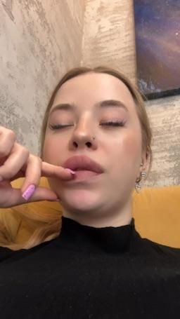 ladyfromdream : 👄