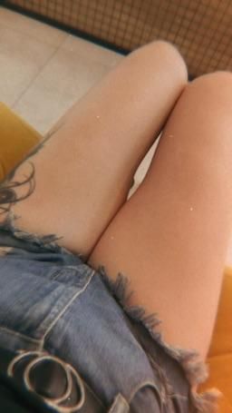 ladyfromdream : legs🥹