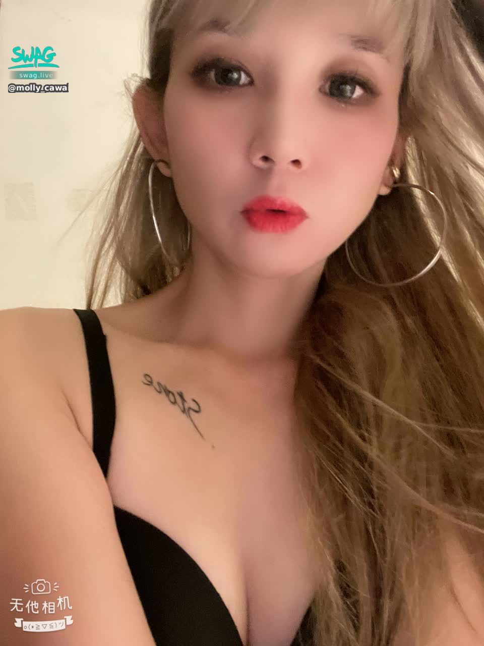  : 