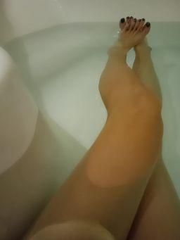 yourleye : 有足控的哥哥弟弟嘛~~來💕