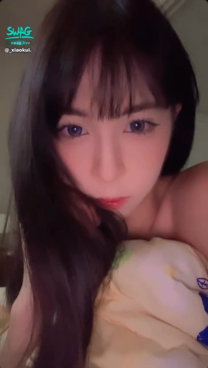 _xiaokui. : 各位寶寶們，今天小葵臨時有事無法上播噢！明天再與你們見面❤️