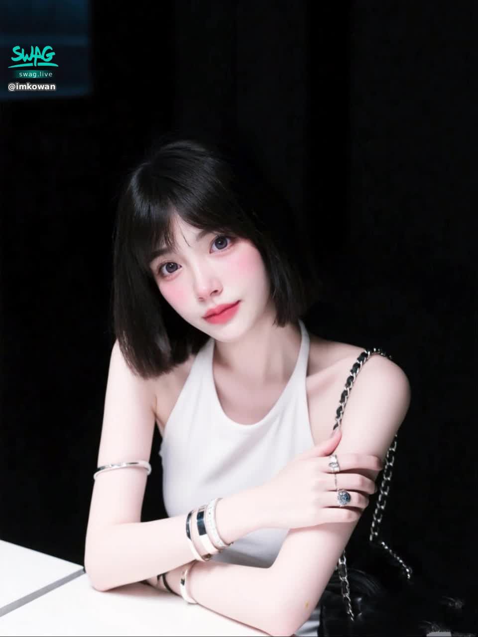 imkowan : 九月活動～🎡
1.解鎖過的長片可傳截圖給我，送15部私藏片。
2.私訊丟「狐狸尾巴」即可拿每日更新檔案夾📂
（擁有後可免解鎖任何影片）
3.私訊「灣灣我愛你」十句（發送十次才算），即可獲得長片檔案夾（裡面有8部長片）
