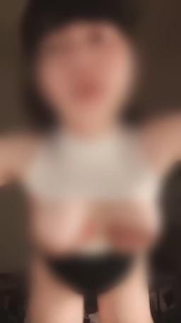 catmumu : 竹北約會日❤️｜🛖遠百好漂亮-4

今天穿窄裙😉

經過光明六路
看到遠百好想逛🛍️

姊夫好性急
剛到他家衣服就被扯開..

可是要快點唷
姊姊等等就下班了
（很緊張..）

#約會 #浪漫
#做愛 #竹北
#月費者の限定福利

《原紀錄》
https://fansone.co/post/1210799079