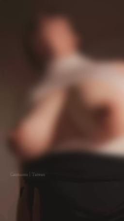 catmumu : 竹北約會日❤️｜🛖遠百好漂亮-4

今天穿窄裙😉

經過光明六路
看到遠百好想逛🛍️

姊夫好性急
剛到他家衣服就被扯開..

可是要快點唷
姊姊等等就下班了
（很緊張..）

#約會 #浪漫
#做愛 #竹北
#月費者の限定福利

《原紀錄》
https://fansone.co/post/1210799079