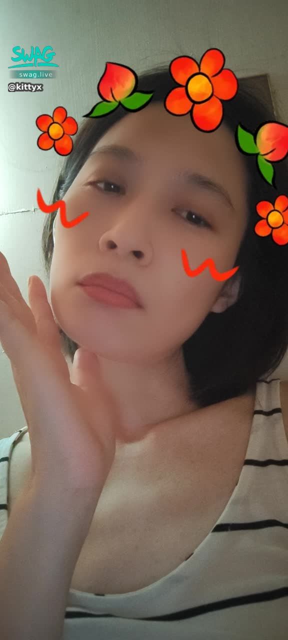 kittyx : 「邊聊天邊吃宵夜～要一起嗎？🍜」11點見Babe