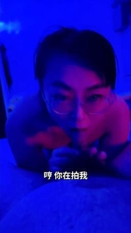 pennymomo : 深情舔棒背騎口活手工性感作優格