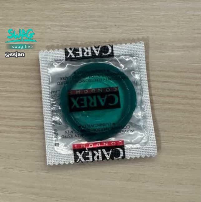 ssjan : 今天我朋友說跟我說✉️
我從來不怕被戴綠帽🎩
因為我都戴綠色套套😂
