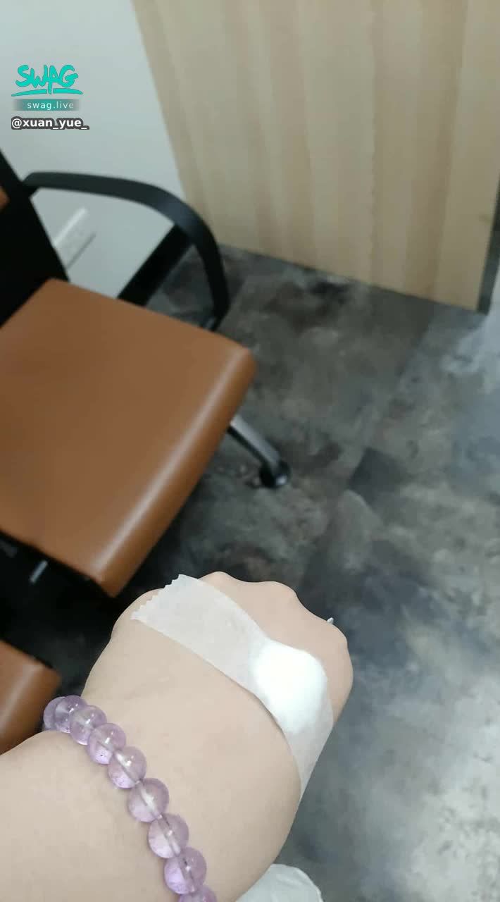 xuan_yue_ : 就挺突然的挨了一針