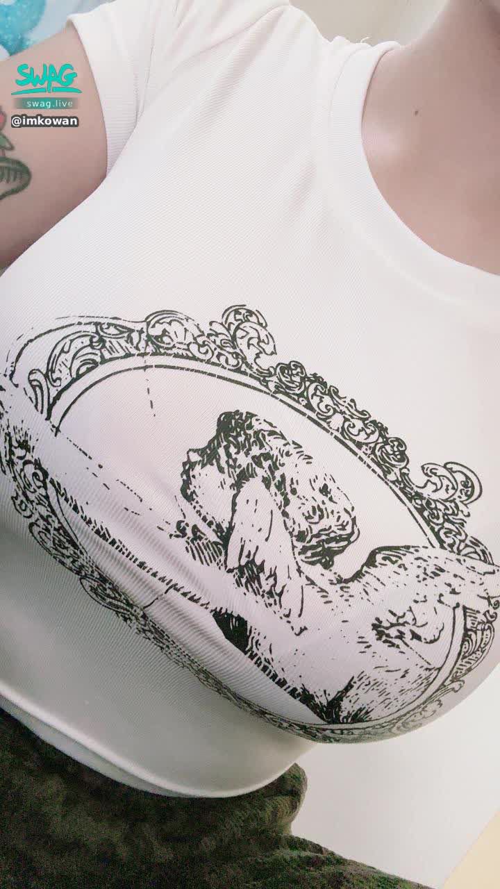 imkowan : 11點沐浴直播😍