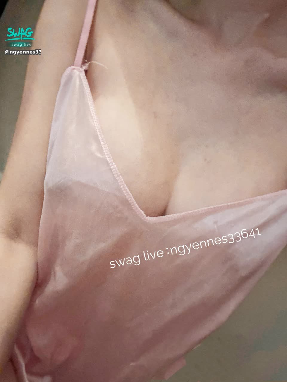 ngyennes33641 : 性感睡衣5️⃣ 粉粉的💗~