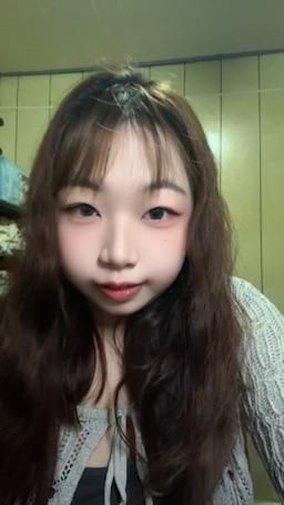 mumuuu_ : 慕慕糖果屋下次開啟的時間是星期一晚上八點唷🍬