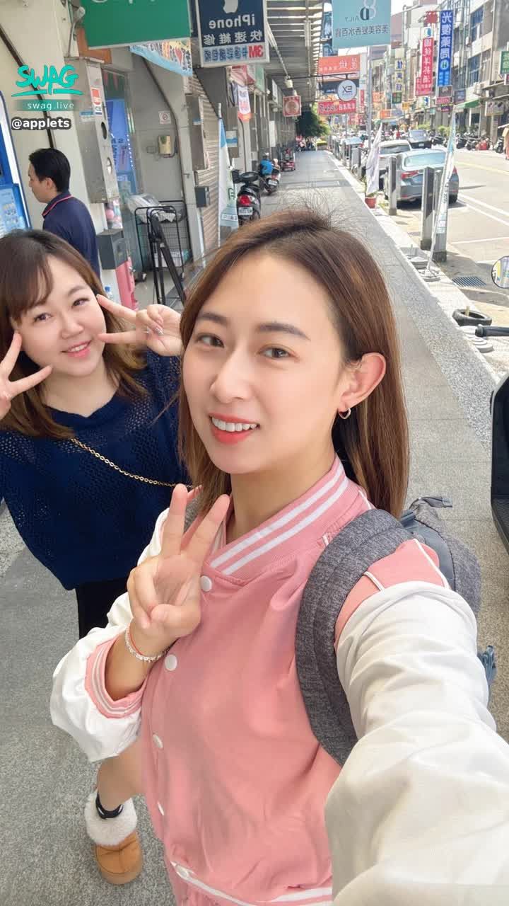 applets : #出門逛逛
#隨意街拍
#學生妹