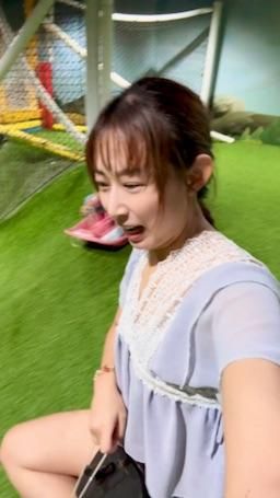 applets : #滑草板
#好刺激
#驚叫連連
#嚇到吃手手了