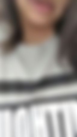 maysky : 跟寶寶約會這樣穿，寶寶會喜歡嗎？💦
才不會跟你說穴穴已經超級濕了 🙈