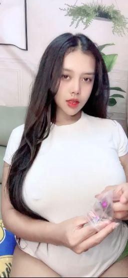 jennii : Nipple clamp & Pussy clamp