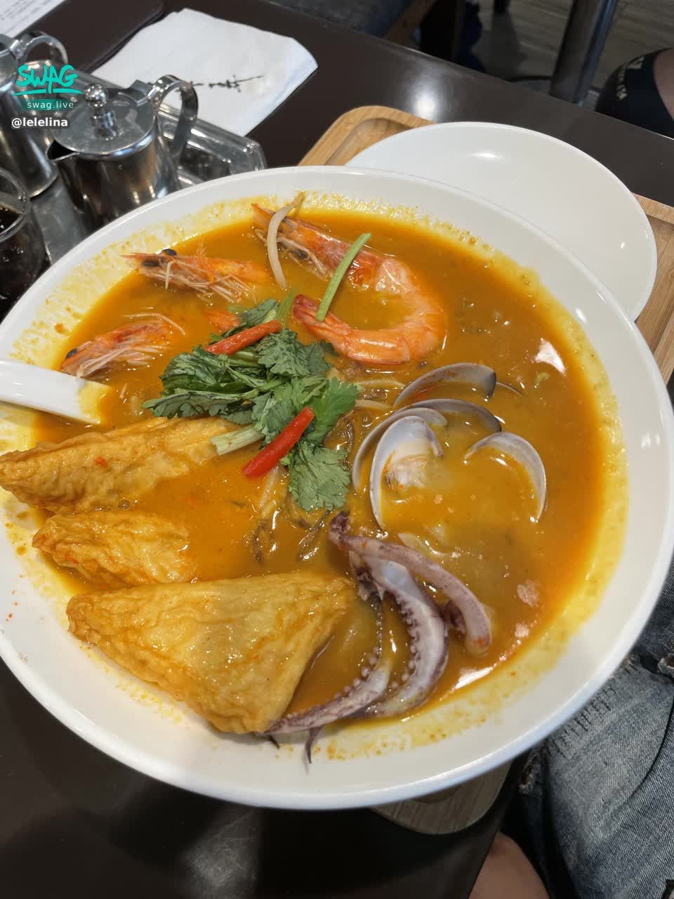 lelelina : 快樂其實很簡單
轉個念就可以～
看看美好事物
吃好吃滿食物😍😍
#樂樂#美食#心情