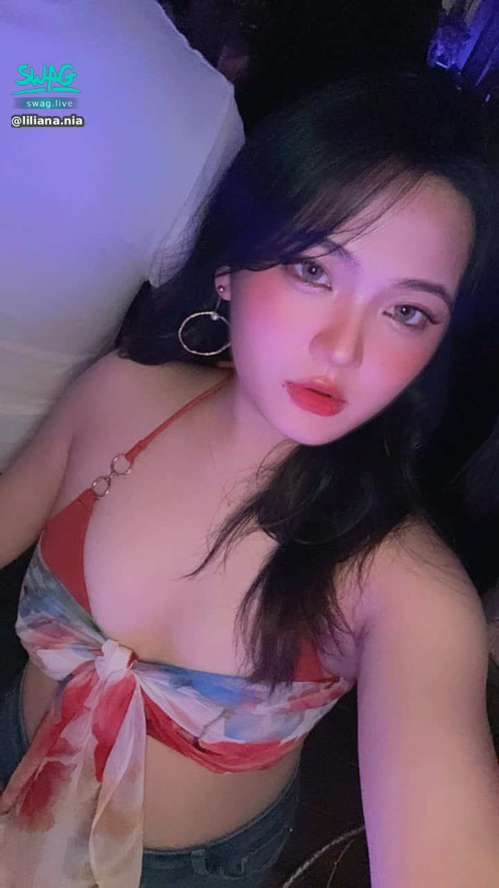 liliana.nia : 這套給幾分？跟你出去穿這樣給過嗎😈想看更多私訊我 #性感 #sexy #生活 #露臉 #大奶🔥 #巨乳 #騷