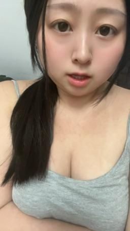 qianxingchen : 在做飯 好想跟寶貝們玩喔 來找我喔