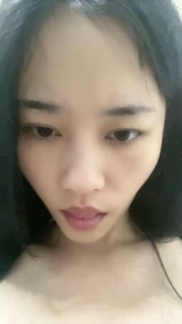 bb4668 : 小舌头