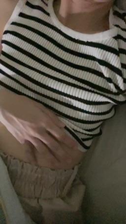 lizbaby : 偷偷露奶
#露奶 #露點 #奶頭 #乳頭 #貧乳