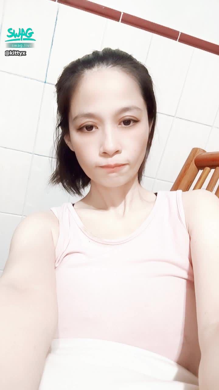 kittyx : 朋友感情不順🥴來聊聊🙂‍↕️今晚9點直播Babe