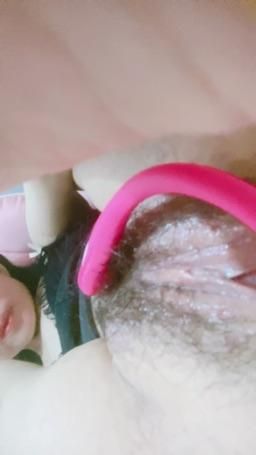 yuxc_j : 不停的喷水，好骚的穴啊