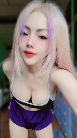 liinda : wanna very affectionate person.💋