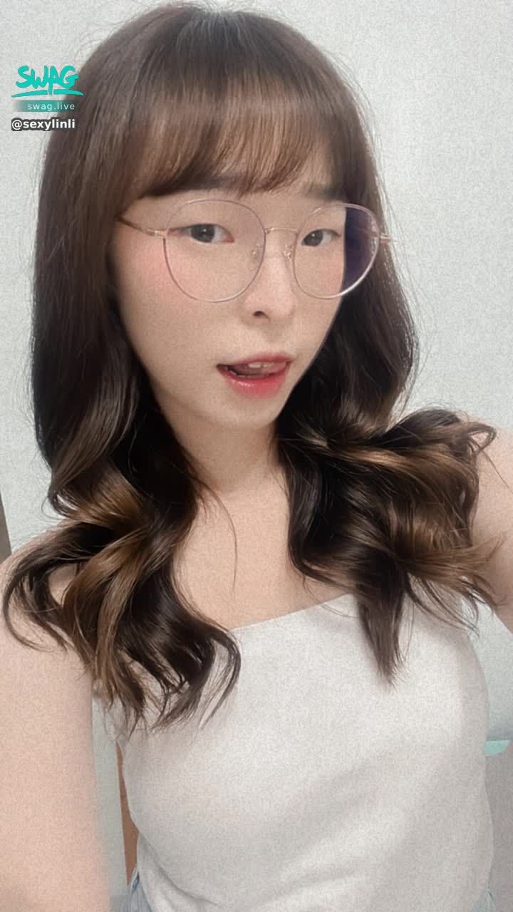 sexylinli : 💕晚點12:00直播